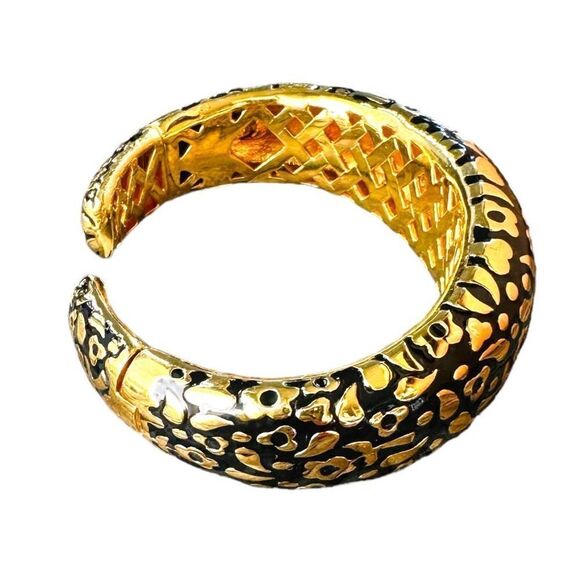 LAUREN G. ADAMS FLOWERS BY ORLY Elegant 18k Gold Plated Handmade Bangle Cuff Bra - Picture 7 of 9
